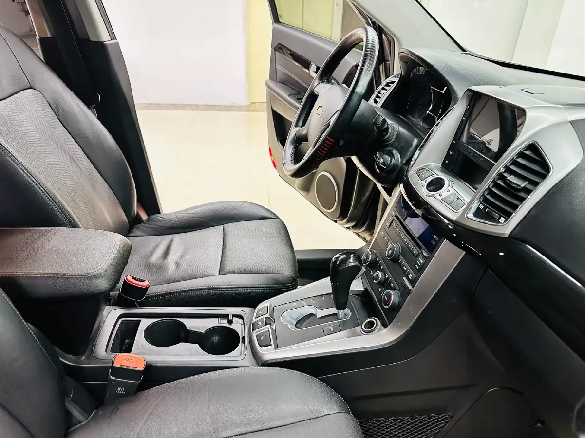 2017 Chevrolet Captiva 2.4L 167HP L4 6AT,autocango,china used car exporter,china ev exporter,chinese used car exporter,chinese used ev exporter