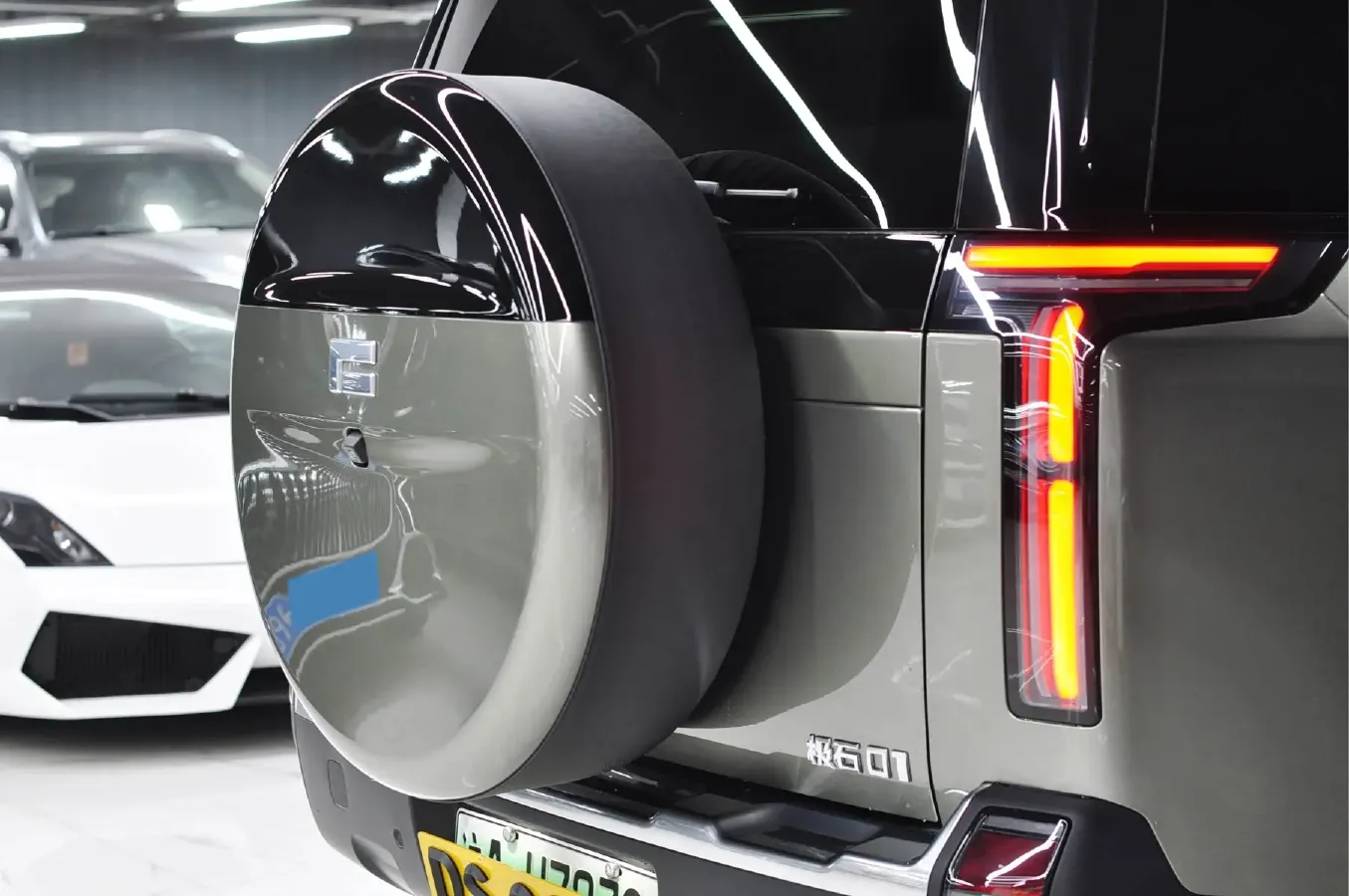 2023 ROX 01 1.5T 152HP L4 REEV 56.01KWH,autocango,china used car exporter,china ev exporter,chinese used car exporter,chinese used ev exporter