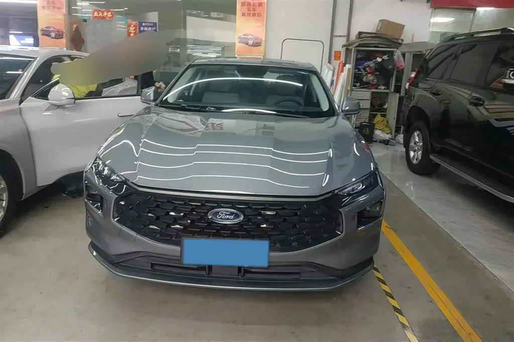 2023 Ford Mondeo 1.5T 190HP L4 8AT,autocango,china used car exporter,china ev exporter,chinese used car exporter,chinese used ev exporter