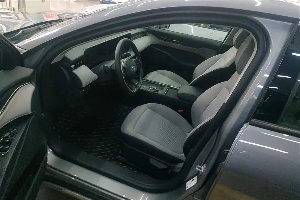 2023 Ford Mondeo 1.5T 190HP L4 8AT,autocango,china used car exporter,china ev exporter,chinese used car exporter,chinese used ev exporter