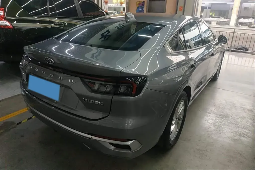 2023 Ford Mondeo 1.5T 190HP L4 8AT,autocango,china used car exporter,china ev exporter,chinese used car exporter,chinese used ev exporter