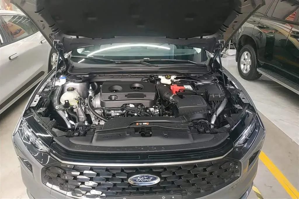 2023 Ford Mondeo 1.5T 190HP L4 8AT,autocango,china used car exporter,china ev exporter,chinese used car exporter,chinese used ev exporter