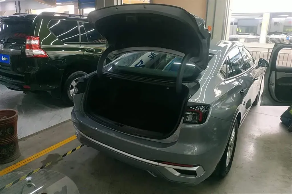 2023 Ford Mondeo 1.5T 190HP L4 8AT,autocango,china used car exporter,china ev exporter,chinese used car exporter,chinese used ev exporter