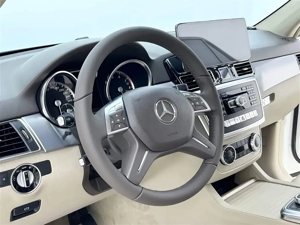 2014 Mercedes-Benz M Class 3.0T 272HP V6 7AT,autocango,china used car exporter,china ev exporter,chinese used car exporter,chinese used ev exporter