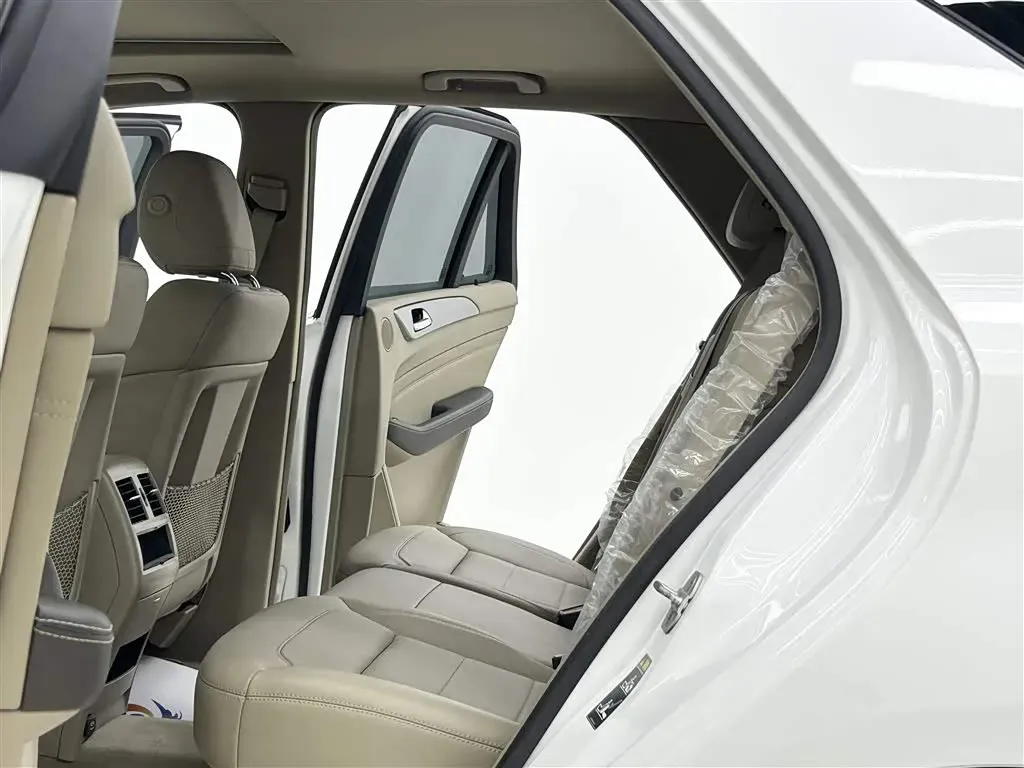 2014 Mercedes-Benz M Class 3.0T 272HP V6 7AT,autocango,china used car exporter,china ev exporter,chinese used car exporter,chinese used ev exporter