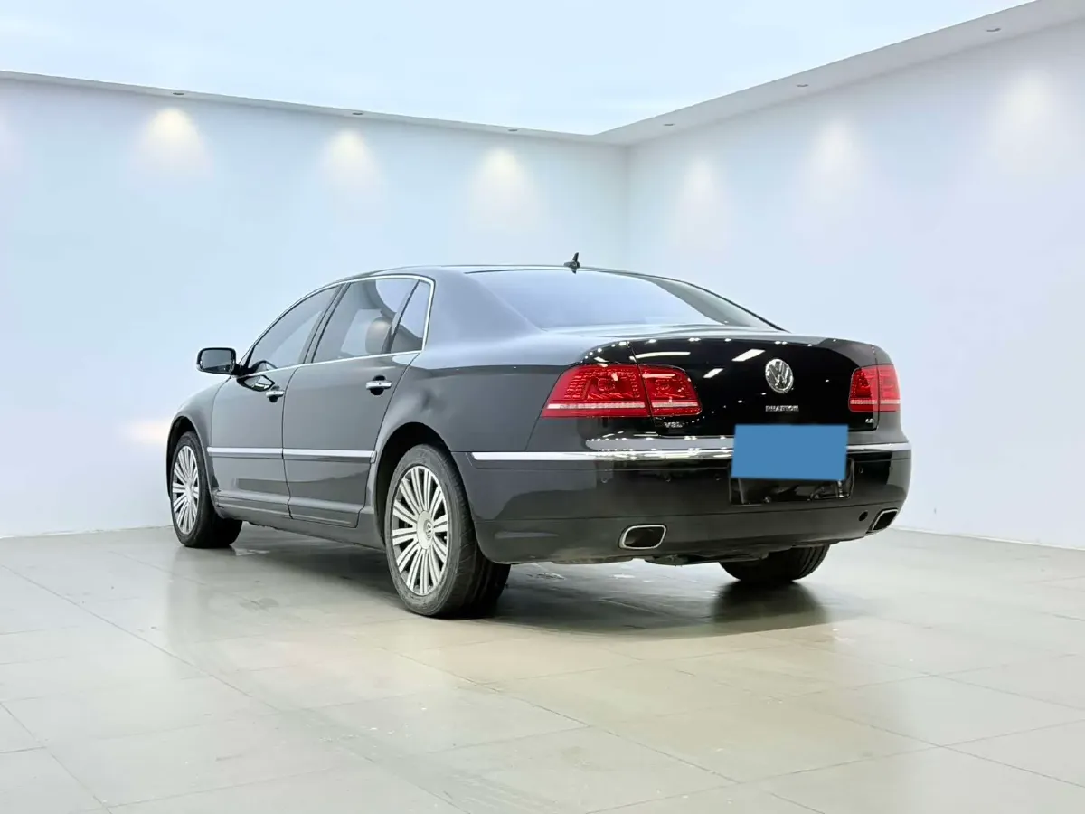 2012 Volkswagen Pheaton 4.2L 335HP V8 6AT,autocango,china used car exporter,china ev exporter,chinese used car exporter,chinese used ev exporter