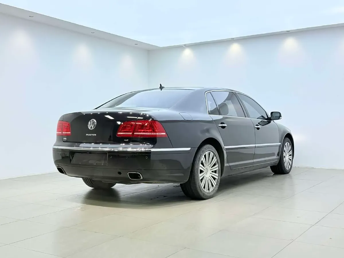 2012 Volkswagen Pheaton 4.2L 335HP V8 6AT,autocango,china used car exporter,china ev exporter,chinese used car exporter,chinese used ev exporter