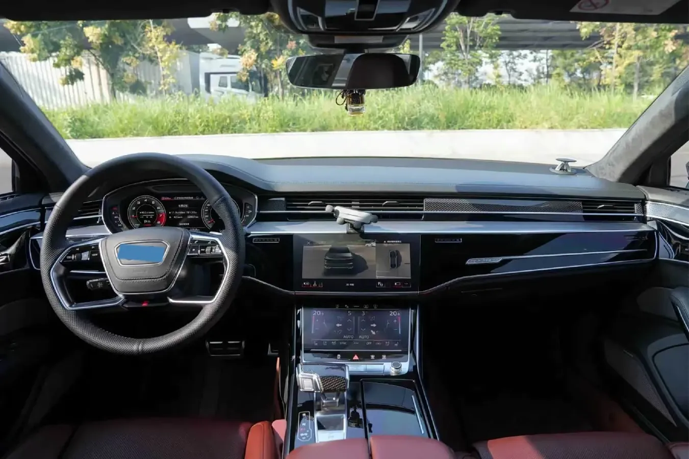 2021 Audi S8 4.0T 571HP V8 8AT,autocango,china used car exporter,china ev exporter,chinese used car exporter,chinese used ev exporter