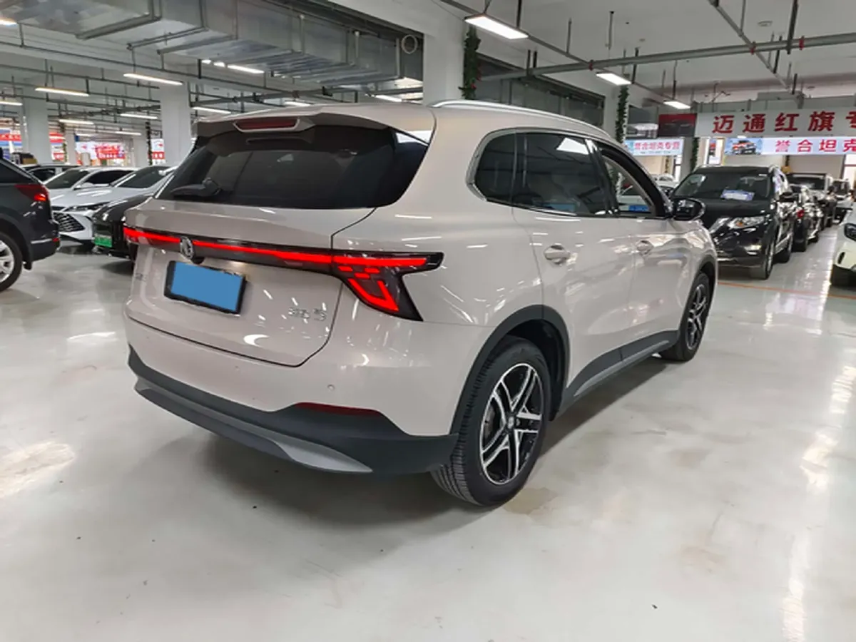 2025 MG MG ES5 BEV 62.2KWH,autocango,china used car exporter,china ev exporter,chinese used car exporter,chinese used ev exporter