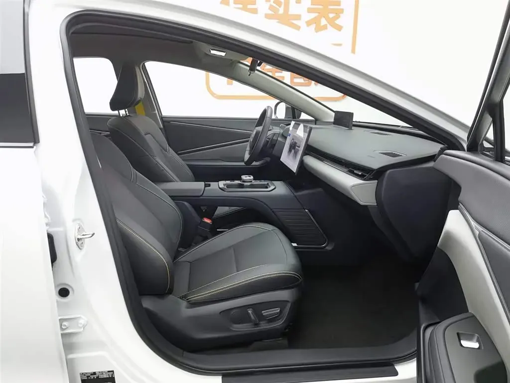 2025 Toyota bZ5 BEV,autocango,china used car exporter,china ev exporter,chinese used car exporter,chinese used ev exporter