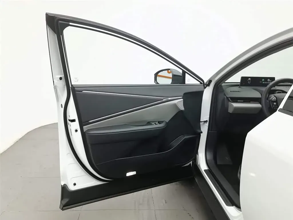 2025 Toyota bZ5 BEV,autocango,china used car exporter,china ev exporter,chinese used car exporter,chinese used ev exporter