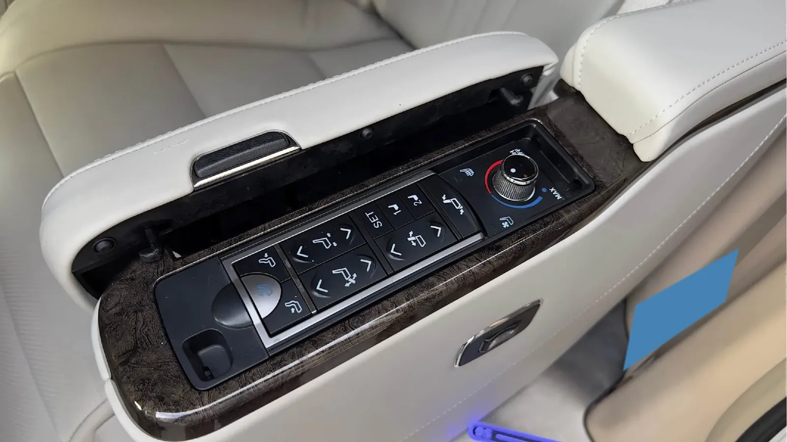 2015 Nissan Quest 3.5L 277HP V6 CVT,autocango,china used car exporter,china ev exporter,chinese used car exporter,chinese used ev exporter