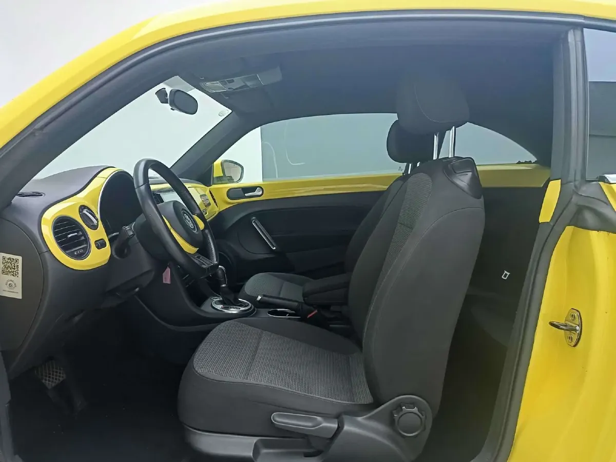 2014 Volkswagen Beetle 1.2T 105HP L4 7DCT,autocango,china used car exporter,china ev exporter,chinese used car exporter,chinese used ev exporter