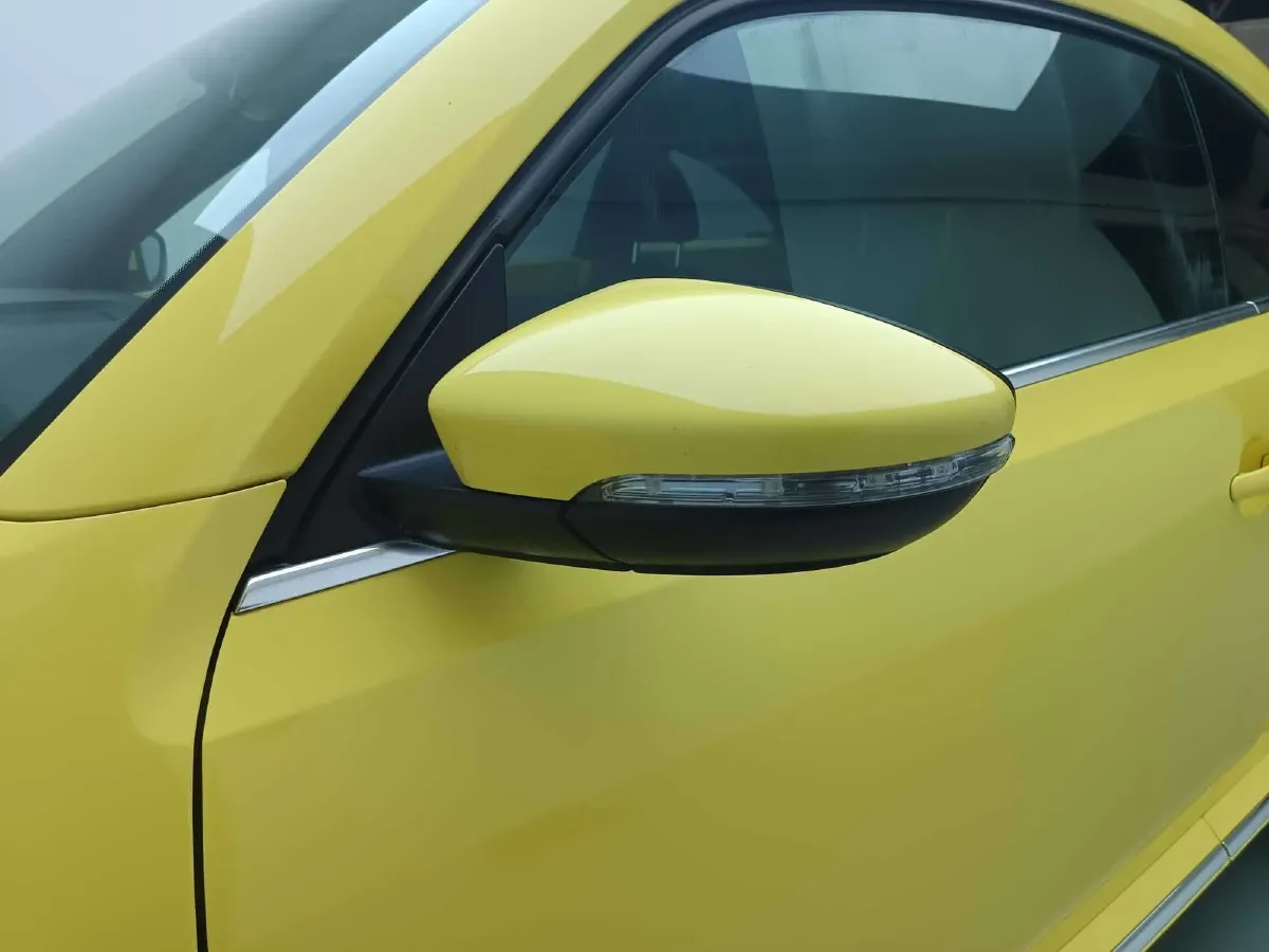 2014 Volkswagen Beetle 1.2T 105HP L4 7DCT,autocango,china used car exporter,china ev exporter,chinese used car exporter,chinese used ev exporter