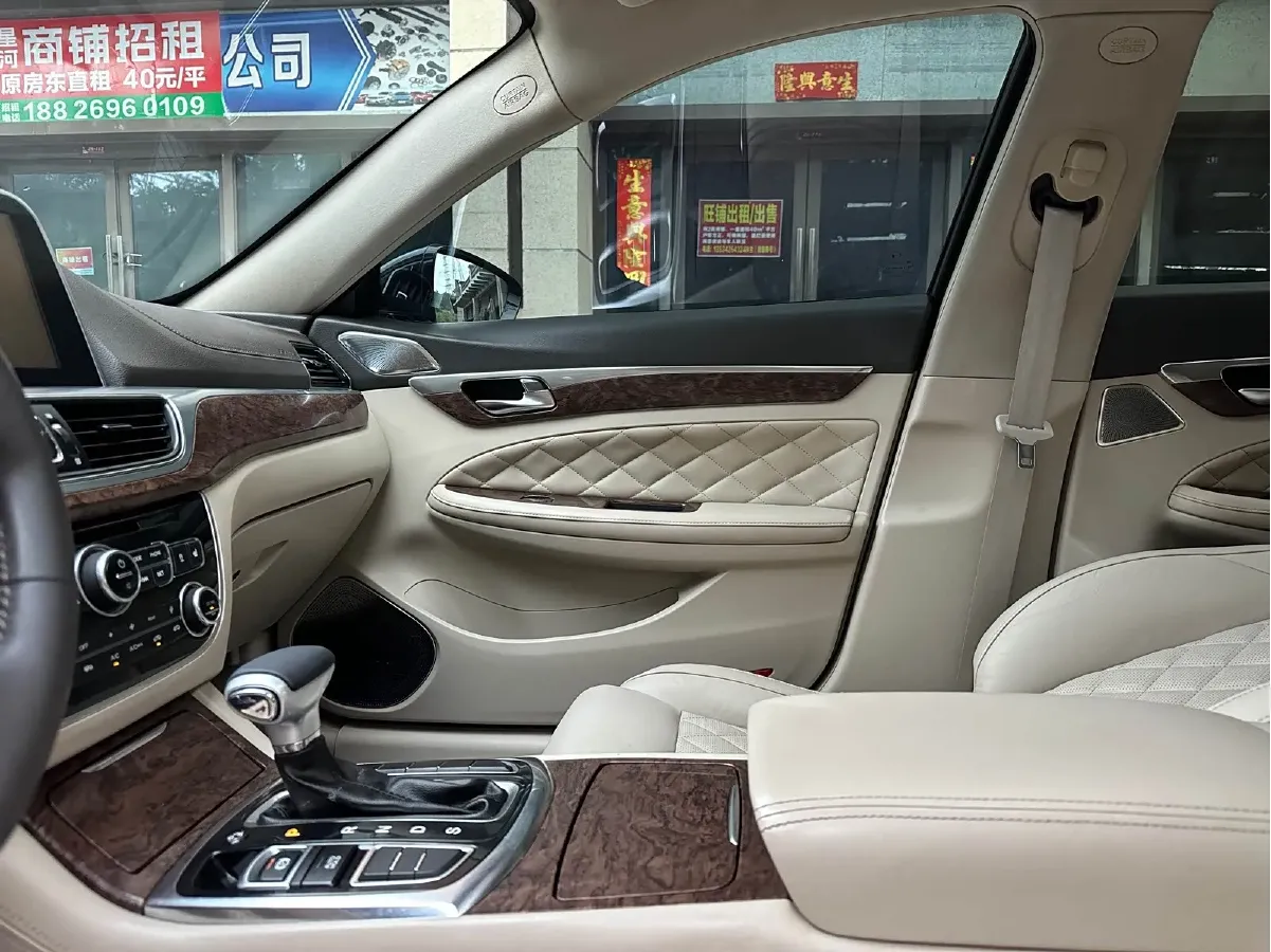 2016 GAC Trumpchi GA8 2.0T 197HP L4 6AT,autocango,china used car exporter,china ev exporter,chinese used car exporter,chinese used ev exporter