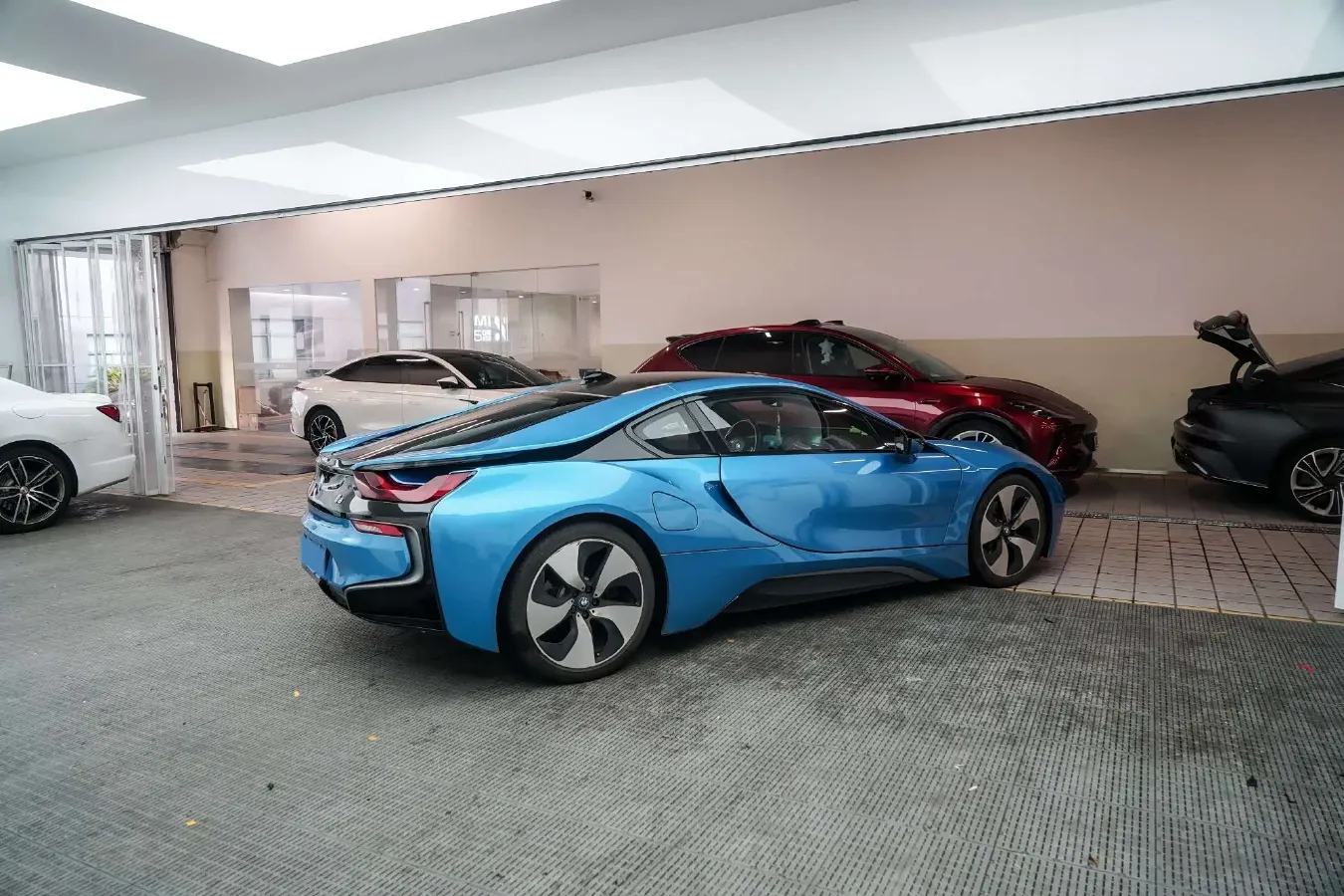 2014 BMW i8 1.5T 231HP L3 6AT PHEV 7.1KWH,autocango,china used car exporter,china ev exporter,chinese used car exporter,chinese used ev exporter