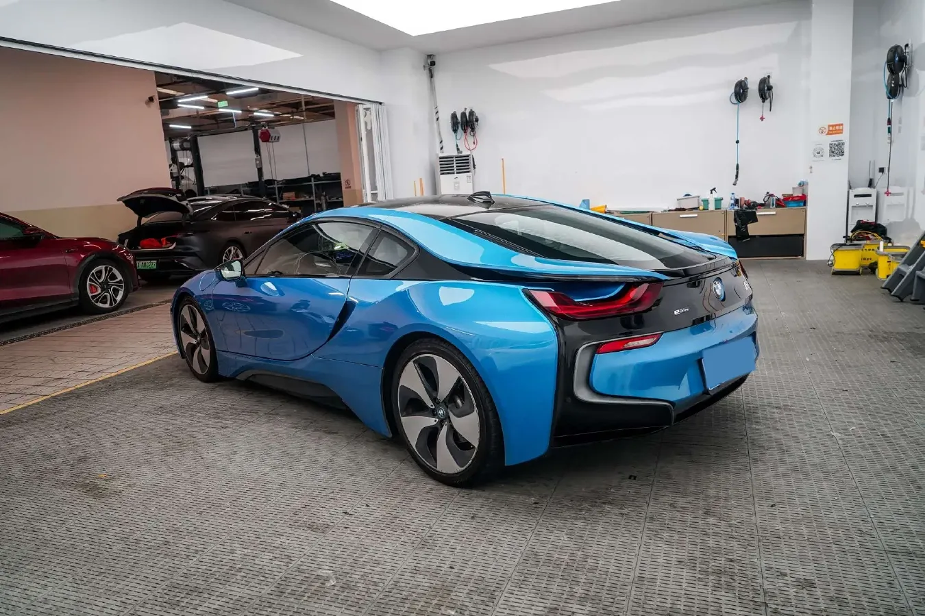 2014 BMW i8 1.5T 231HP L3 6AT PHEV 7.1KWH,autocango,china used car exporter,china ev exporter,chinese used car exporter,chinese used ev exporter