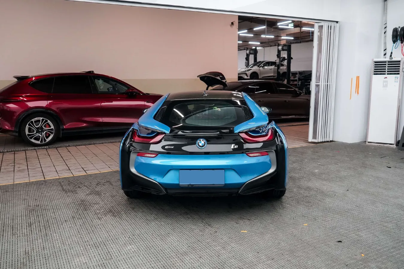 2014 BMW i8 1.5T 231HP L3 6AT PHEV 7.1KWH,autocango,china used car exporter,china ev exporter,chinese used car exporter,chinese used ev exporter