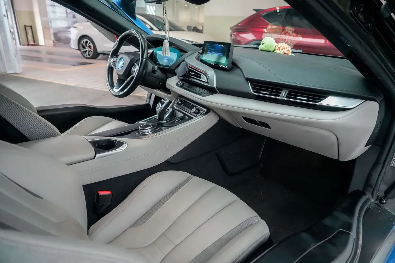 2014 BMW i8 1.5T 231HP L3 6AT PHEV 7.1KWH,autocango,china used car exporter,china ev exporter,chinese used car exporter,chinese used ev exporter