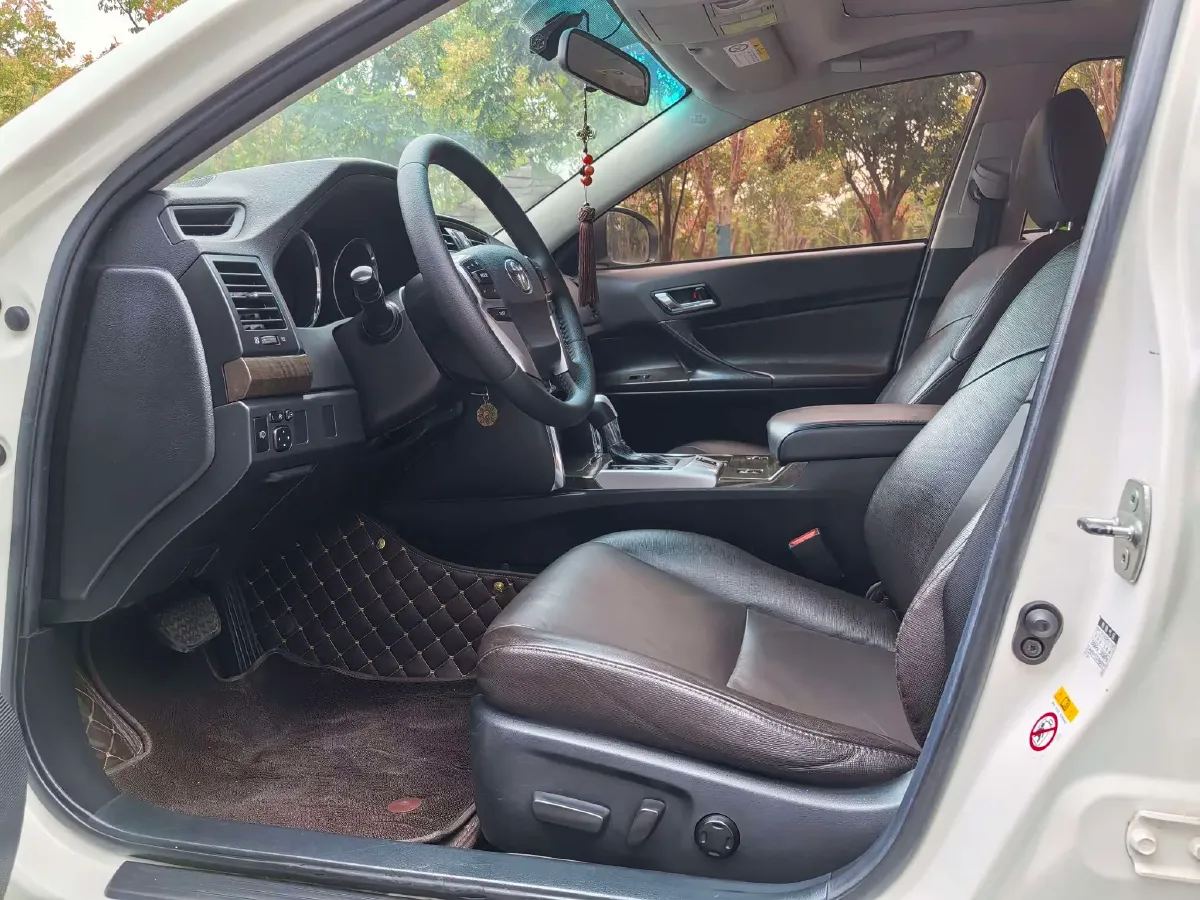 2013 Toyota Reiz 2.5L 193HP V6 6AT,autocango,china used car exporter,china ev exporter,chinese used car exporter,chinese used ev exporter