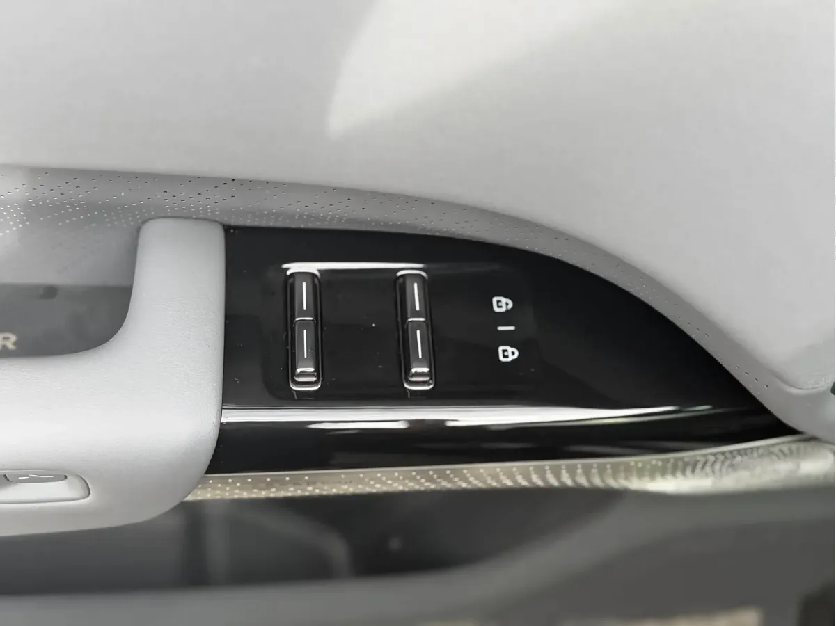 2025 Zeekr 7X BEV 100KWH,autocango,china used car exporter,china ev exporter,chinese used car exporter,chinese used ev exporter