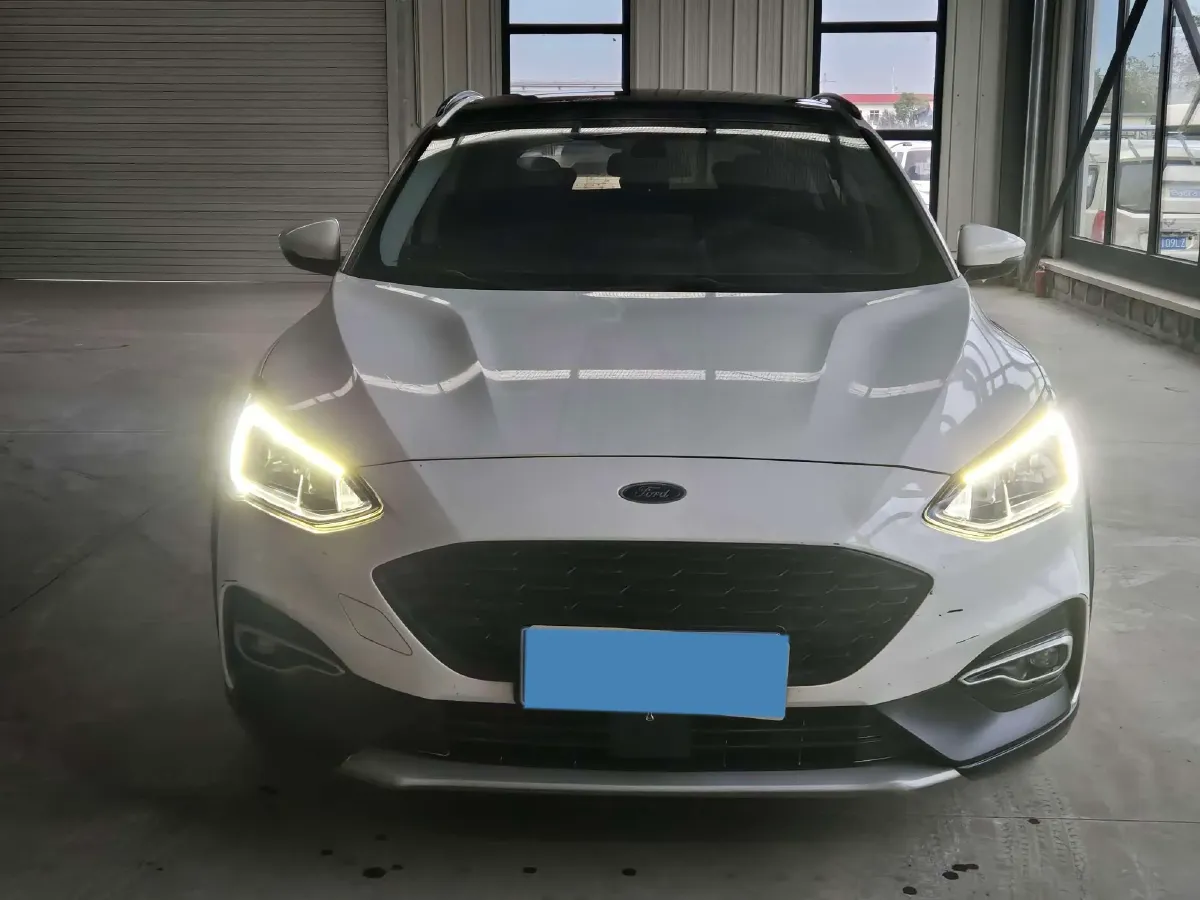 2020 Ford Focus Active 1.5T 174HP L3 8AT,autocango,china used car exporter,china ev exporter,chinese used car exporter,chinese used ev exporter