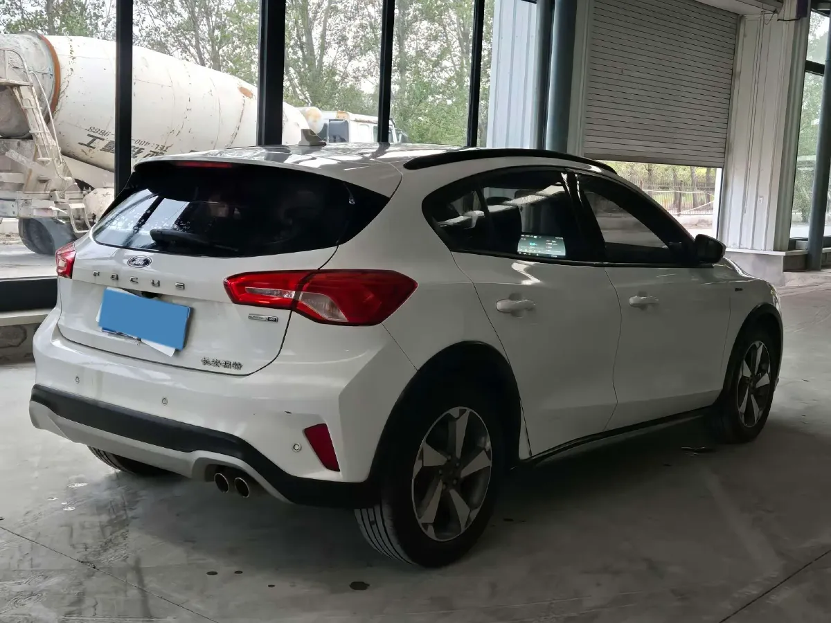 2020 Ford Focus Active 1.5T 174HP L3 8AT,autocango,china used car exporter,china ev exporter,chinese used car exporter,chinese used ev exporter