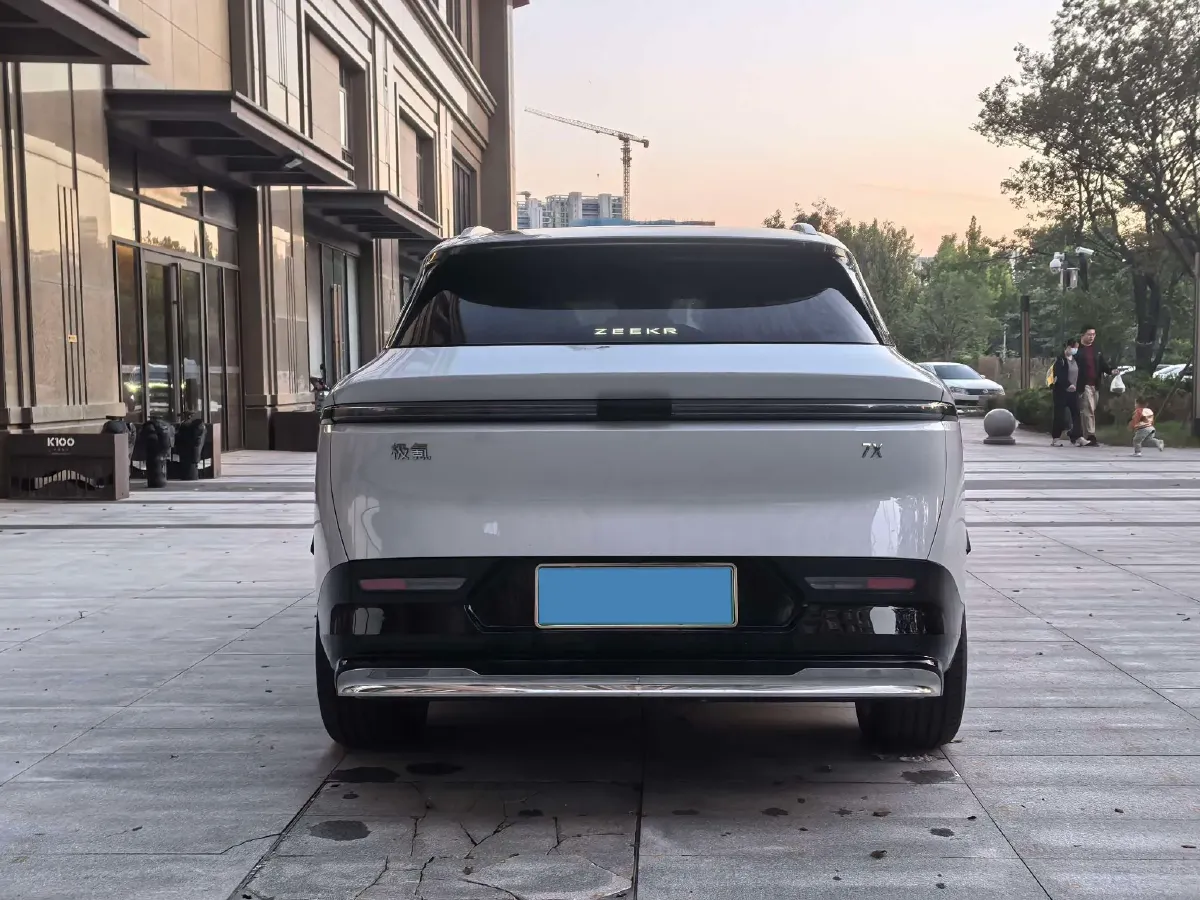 2025 Zeekr 7X BEV 75KWH,autocango,china used car exporter,china ev exporter,chinese used car exporter,chinese used ev exporter