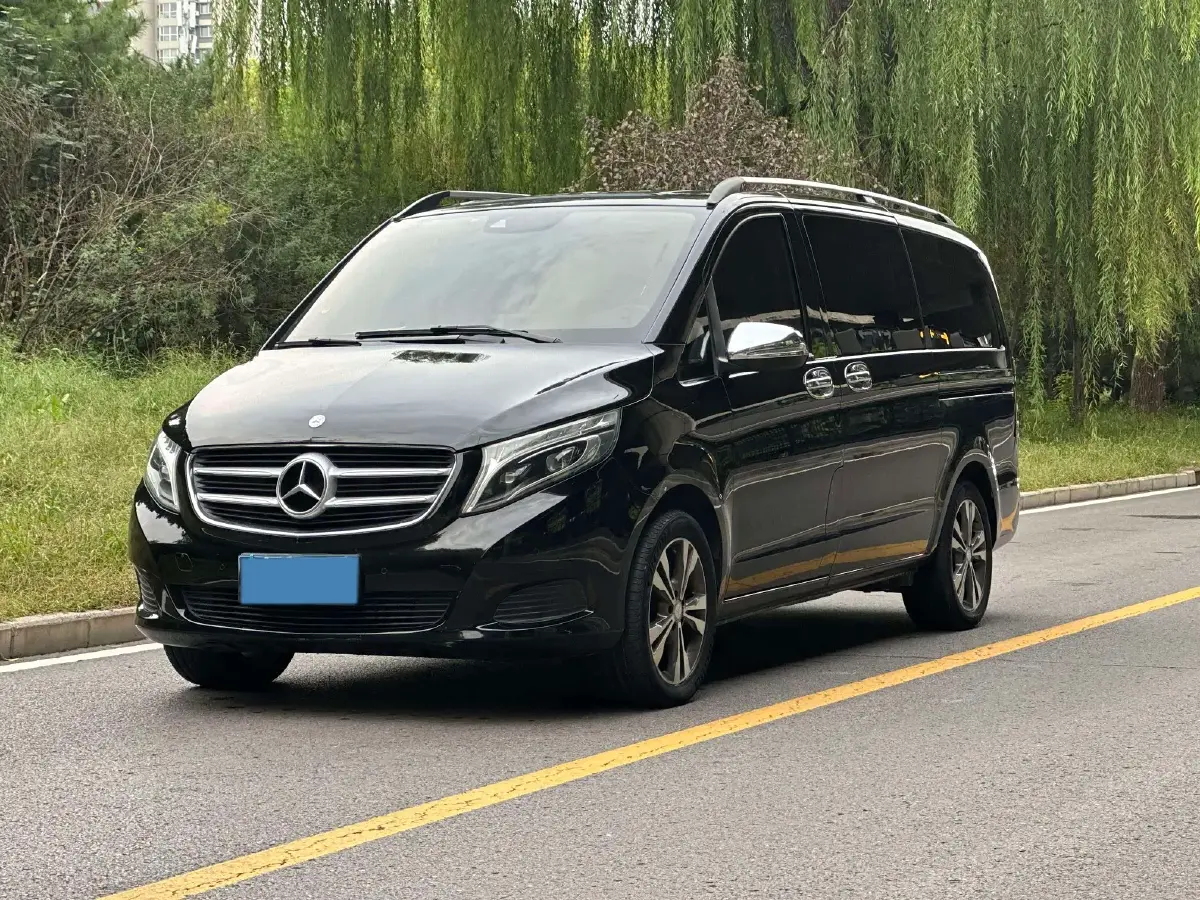 2016 Mercedes-Benz V Class 2.0T 211HP L4 7AT