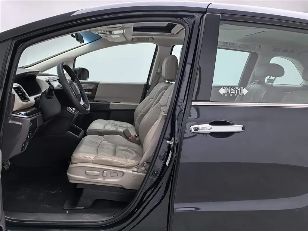 2017 Honda Odyssey 2.4L 186HP L4 CVT,autocango,china used car exporter,china ev exporter,chinese used car exporter,chinese used ev exporter