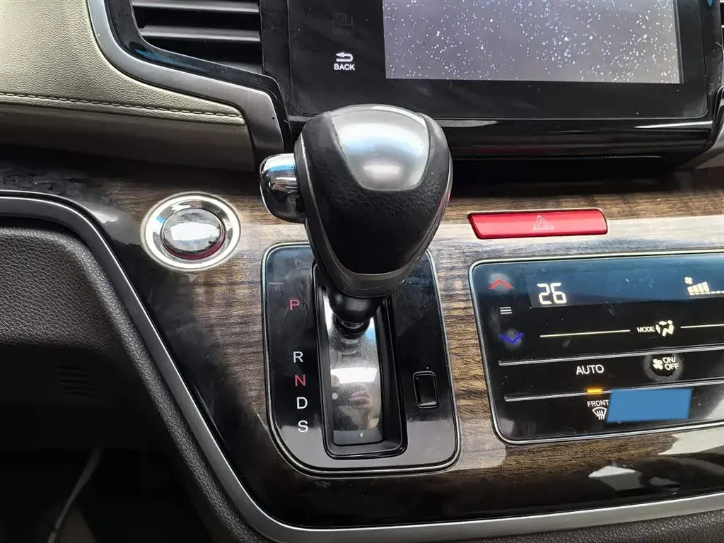 2017 Honda Odyssey 2.4L 186HP L4 CVT,autocango,china used car exporter,china ev exporter,chinese used car exporter,chinese used ev exporter