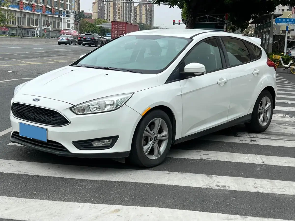 2017 Ford Focus 1.6L 125HP L4 6DCT