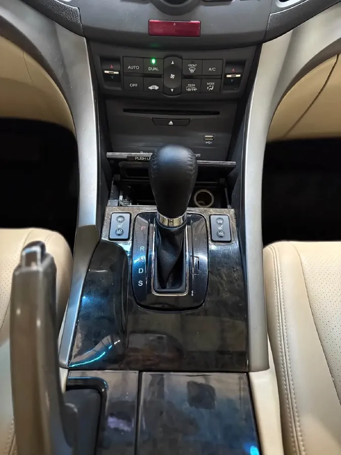 2009 Honda Spirior 2.4L 181HP L4 5AT,autocango,china used car exporter,china ev exporter,chinese used car exporter,chinese used ev exporter