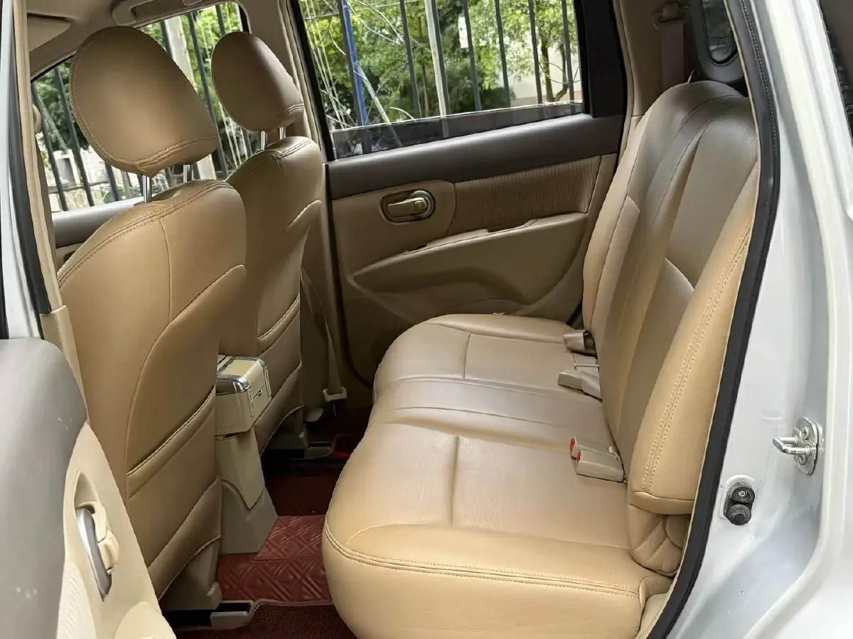 2013 Nissan Livina 1.6L 124HP L4 CVT,autocango,china used car exporter,china ev exporter,chinese used car exporter,chinese used ev exporter