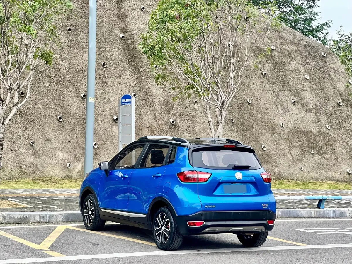 2016 ChangAn CS15 1.5L 107HP L4 5MT,autocango,china used car exporter,china ev exporter,chinese used car exporter,chinese used ev exporter