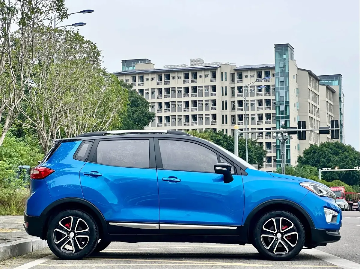 2016 ChangAn CS15 1.5L 107HP L4 5MT,autocango,china used car exporter,china ev exporter,chinese used car exporter,chinese used ev exporter