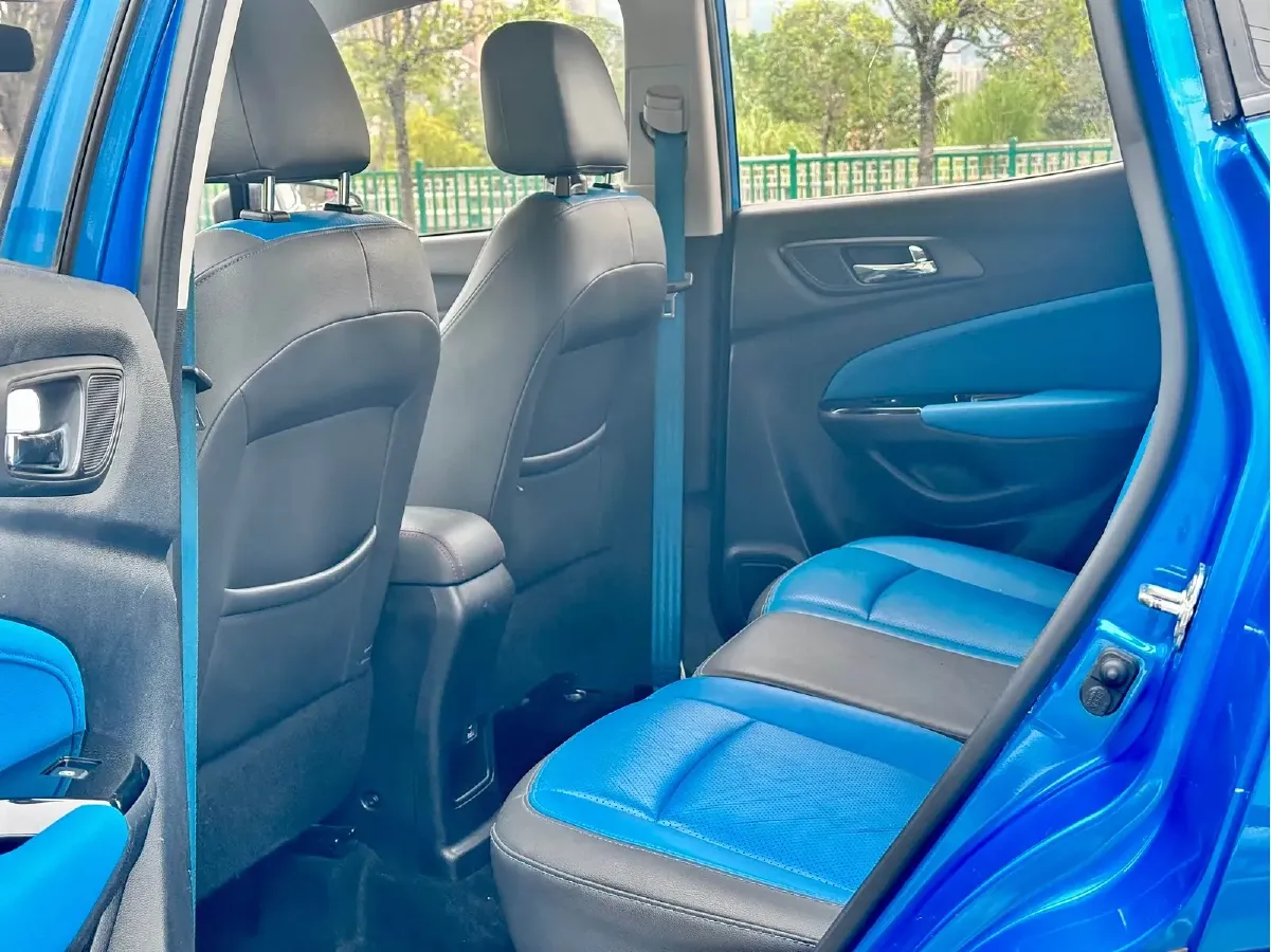 2016 ChangAn CS15 1.5L 107HP L4 5MT,autocango,china used car exporter,china ev exporter,chinese used car exporter,chinese used ev exporter