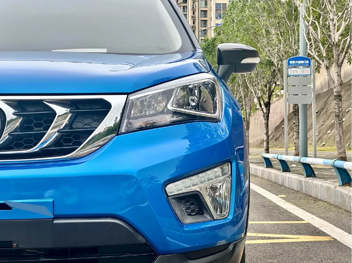 2016 ChangAn CS15 1.5L 107HP L4 5MT,autocango,china used car exporter,china ev exporter,chinese used car exporter,chinese used ev exporter