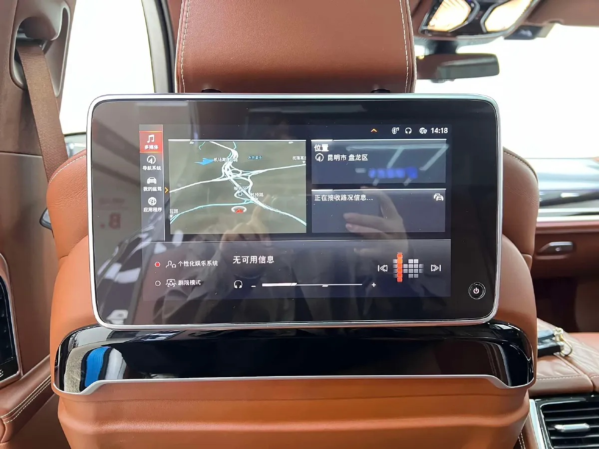 2019 BMW 7 Series 3.0T 340HP L6 8AT,autocango,china used car exporter,china ev exporter,chinese used car exporter,chinese used ev exporter