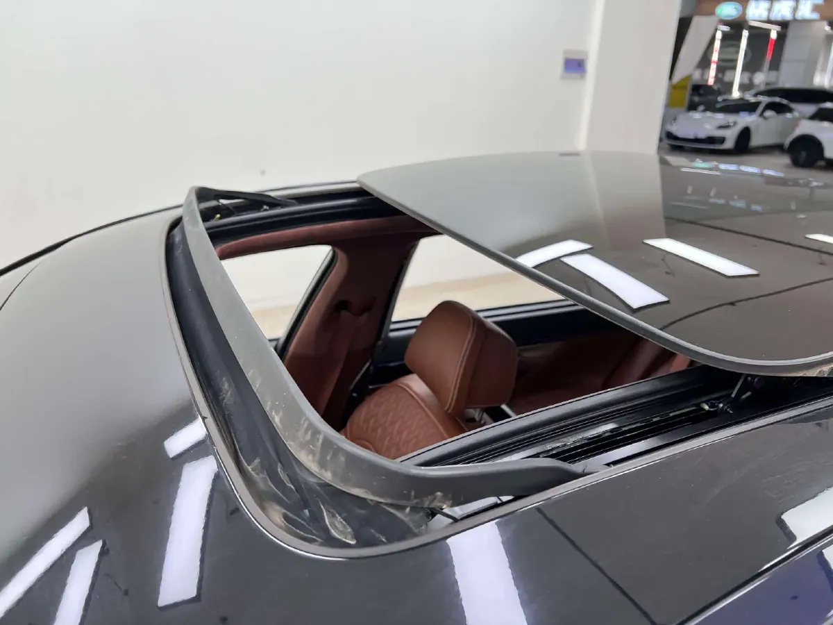 2019 BMW 7 Series 3.0T 340HP L6 8AT,autocango,china used car exporter,china ev exporter,chinese used car exporter,chinese used ev exporter