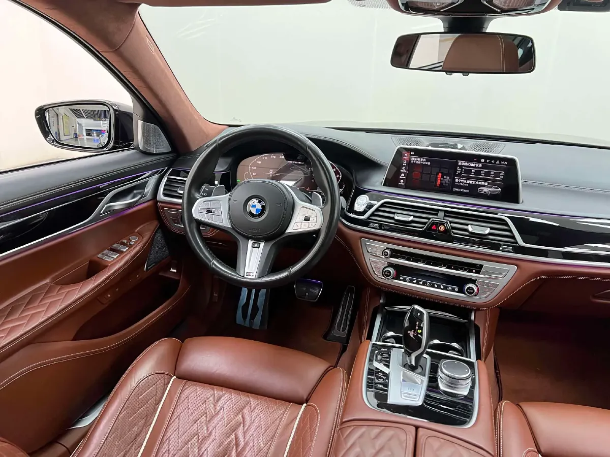 2019 BMW 7 Series 3.0T 340HP L6 8AT,autocango,china used car exporter,china ev exporter,chinese used car exporter,chinese used ev exporter