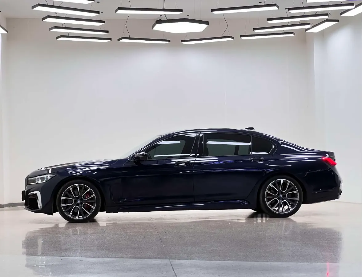 2019 BMW 7 Series 3.0T 340HP L6 8AT,autocango,china used car exporter,china ev exporter,chinese used car exporter,chinese used ev exporter