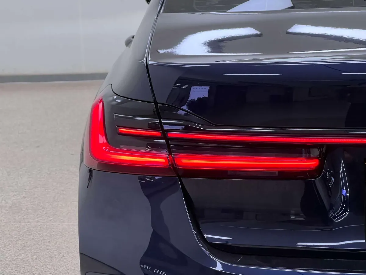 2019 BMW 7 Series 3.0T 340HP L6 8AT,autocango,china used car exporter,china ev exporter,chinese used car exporter,chinese used ev exporter