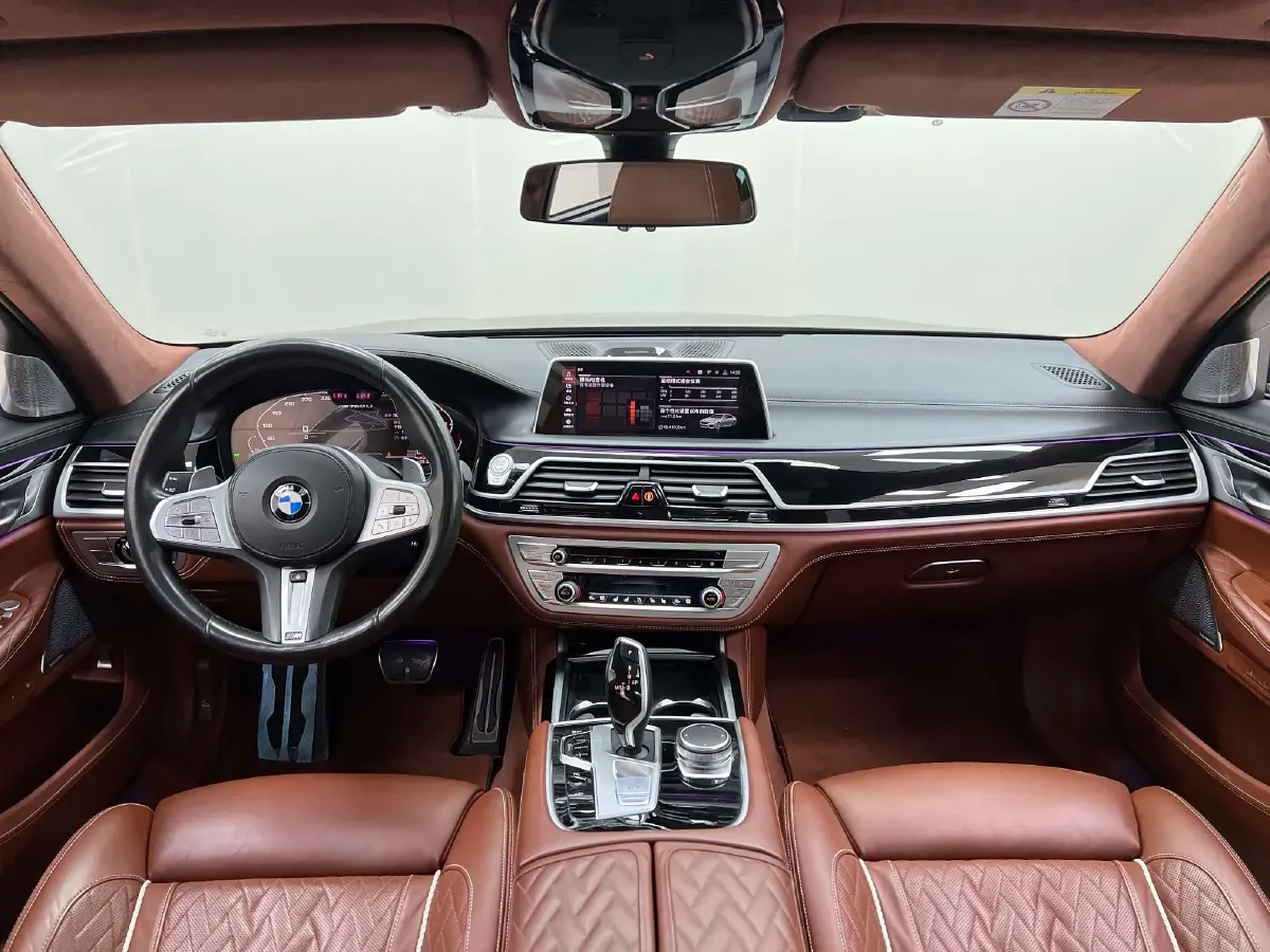 2019 BMW 7 Series 3.0T 340HP L6 8AT,autocango,china used car exporter,china ev exporter,chinese used car exporter,chinese used ev exporter