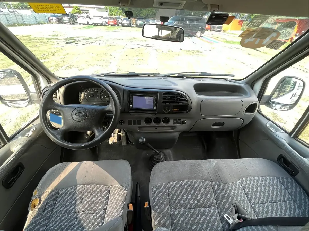 2015 Ford Classic Transit 2.8T 108HP L4 5MT,autocango,china used car exporter,china ev exporter,chinese used car exporter,chinese used ev exporter