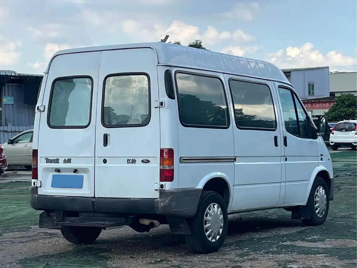 2015 Ford Classic Transit 2.8T 108HP L4 5MT,autocango,china used car exporter,china ev exporter,chinese used car exporter,chinese used ev exporter