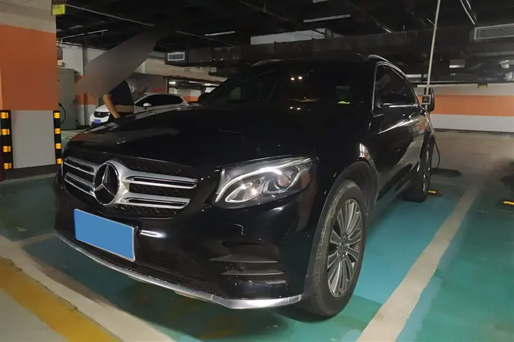 2017 Mercedes-Benz GLC Class 2.0T 211HP L4 9AT