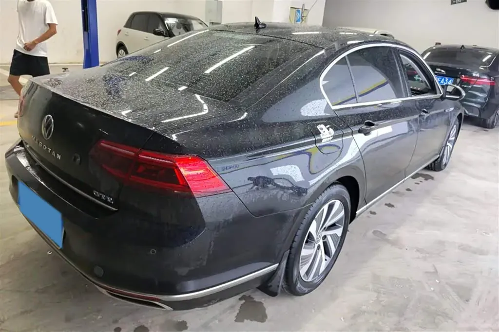 2022 Volkswagen Magotan GTE 1.4T 150HP L4 6DCT PHEV 13KWH,autocango,china used car exporter,china ev exporter,chinese used car exporter,chinese used ev exporter