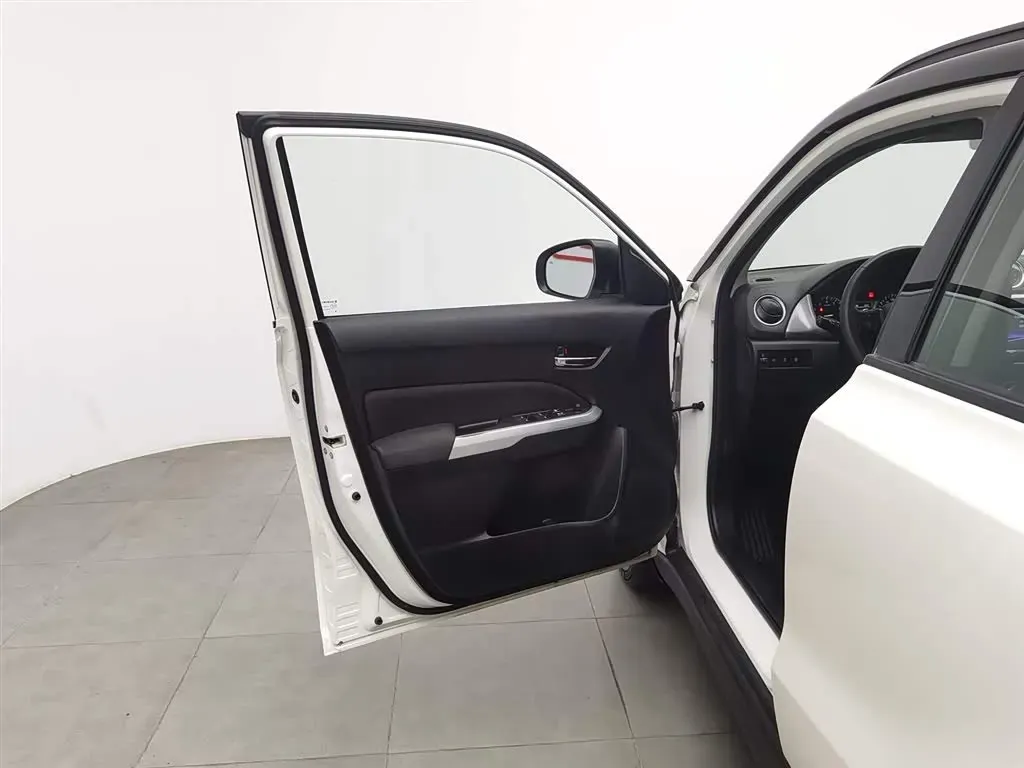 2016 Suzuki Vitara 1.4T 140HP L4 6AT,autocango,china used car exporter,china ev exporter,chinese used car exporter,chinese used ev exporter