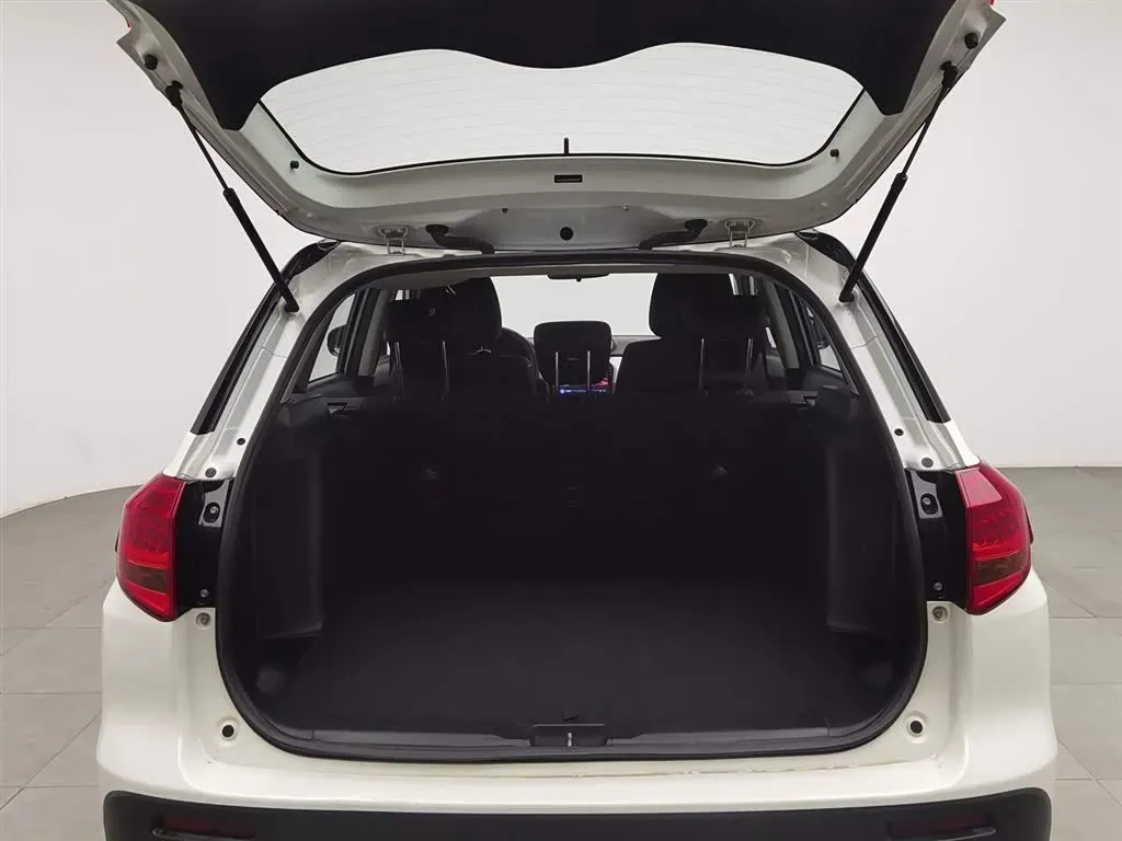 2016 Suzuki Vitara 1.4T 140HP L4 6AT,autocango,china used car exporter,china ev exporter,chinese used car exporter,chinese used ev exporter